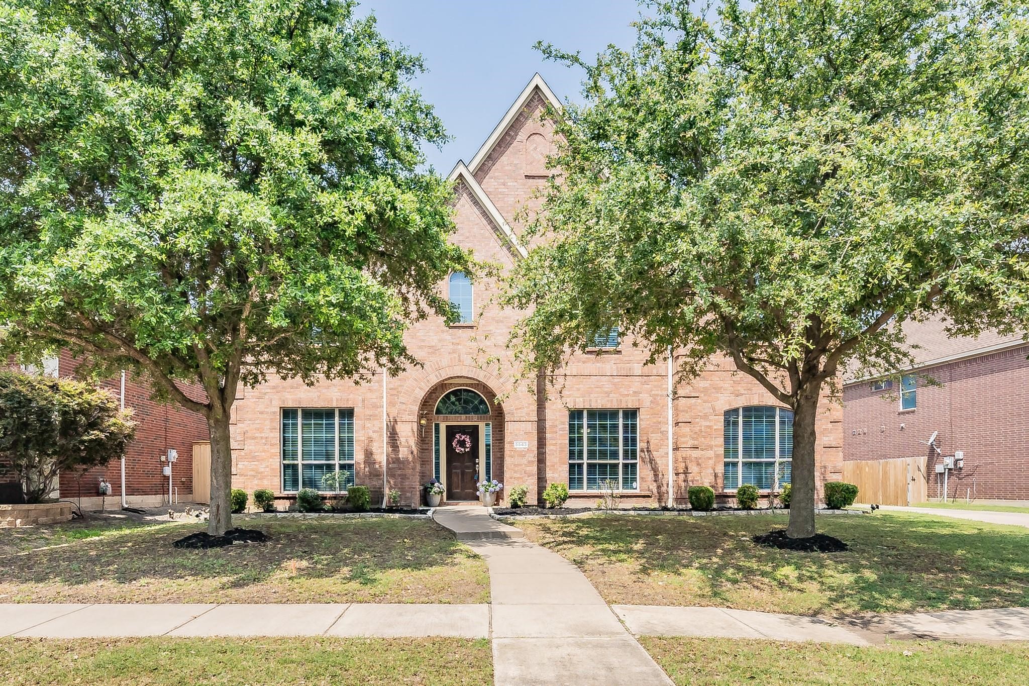 5543 Clay Court
