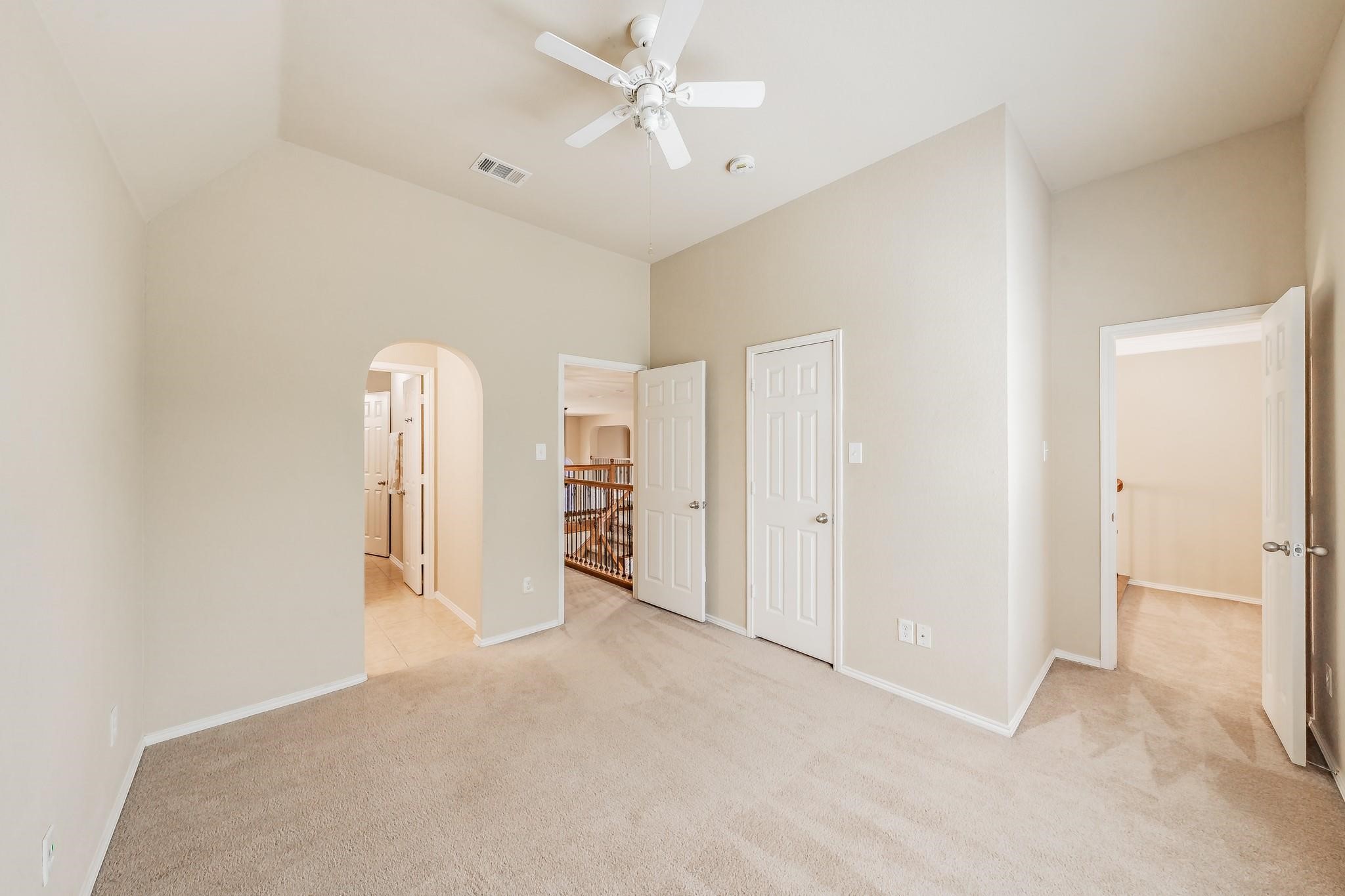 5543 Clay Court