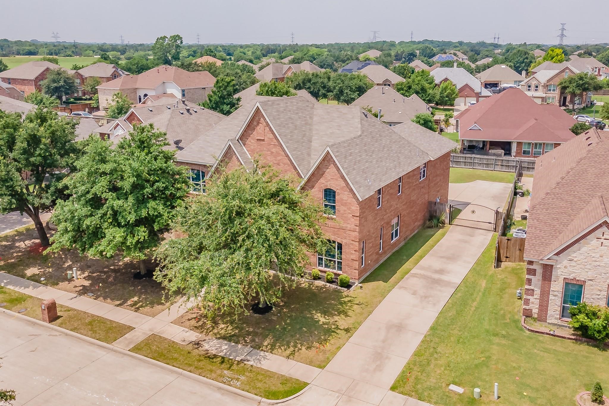 5543 Clay Court