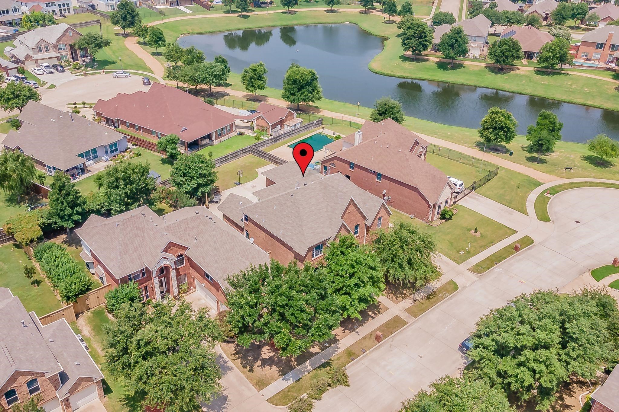 5543 Clay Court