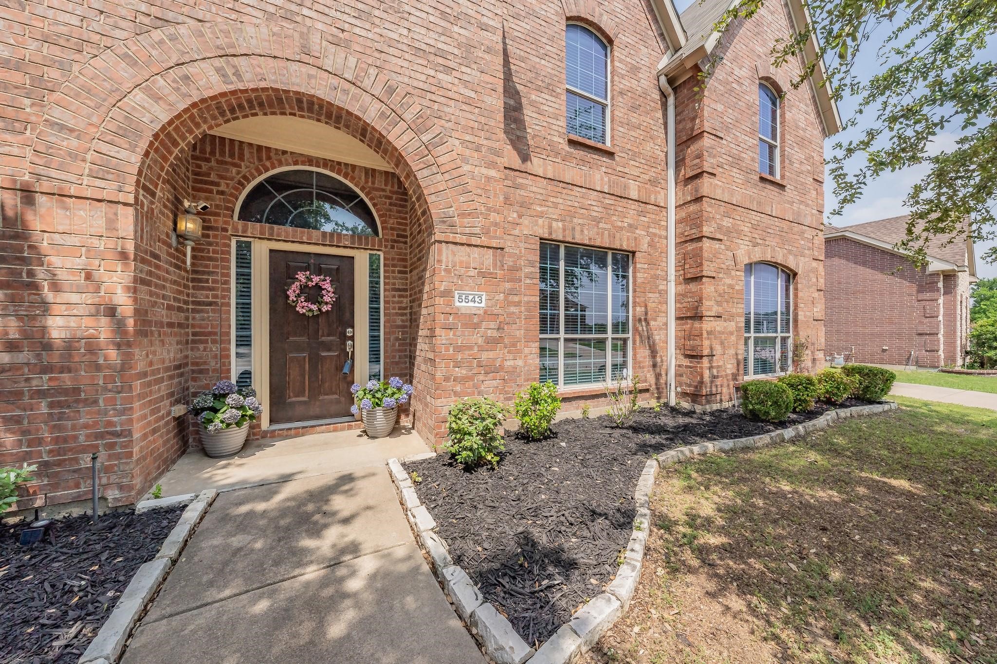 5543 Clay Court