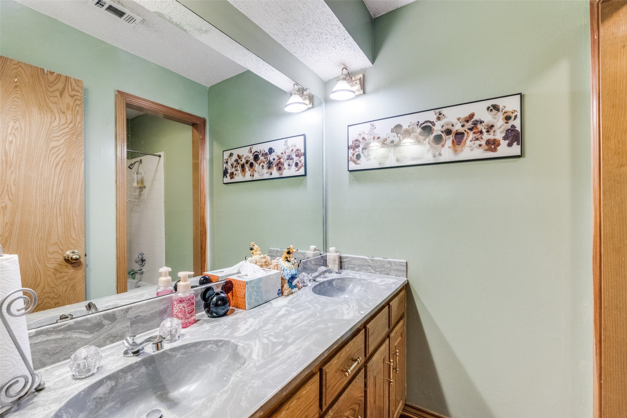 2005 W Nathan Lowe Road