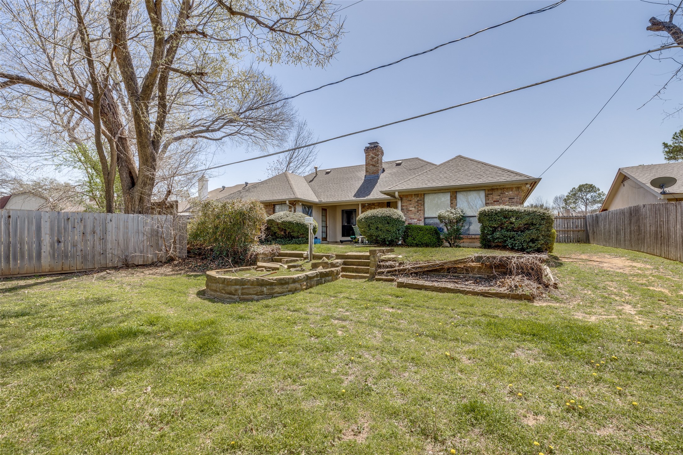 2005 W Nathan Lowe Road