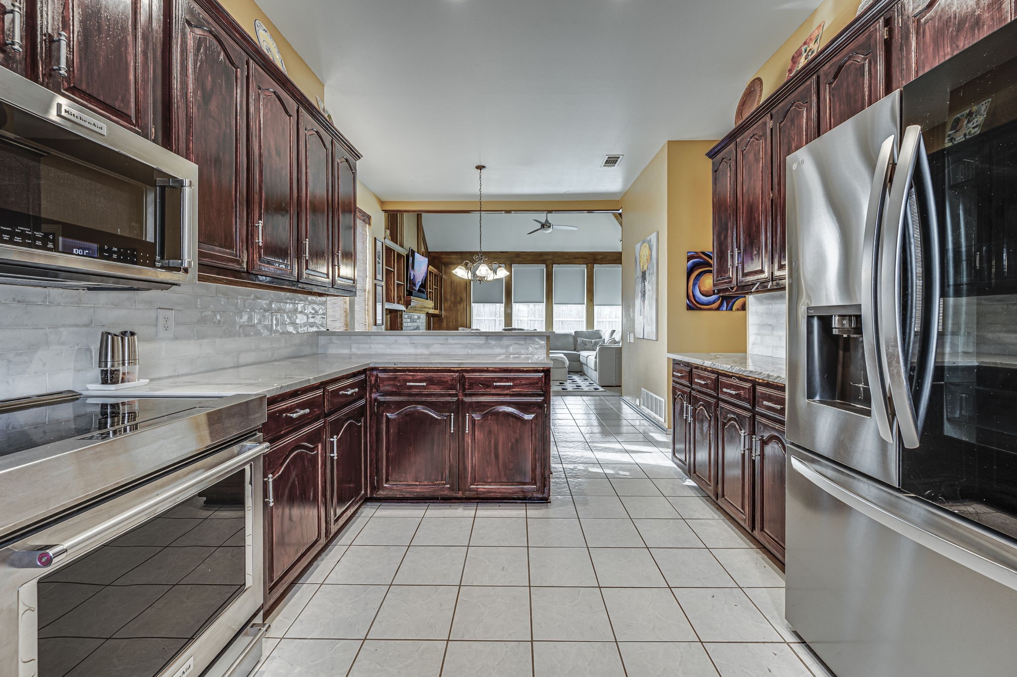 2344 Fox Glenn Circle