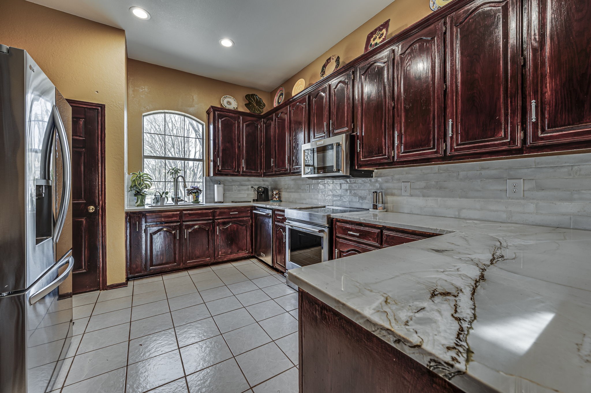 2344 Fox Glenn Circle