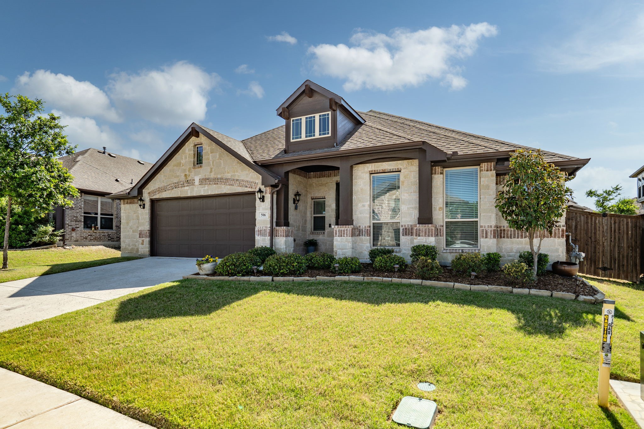 506 Oakcrest Drive