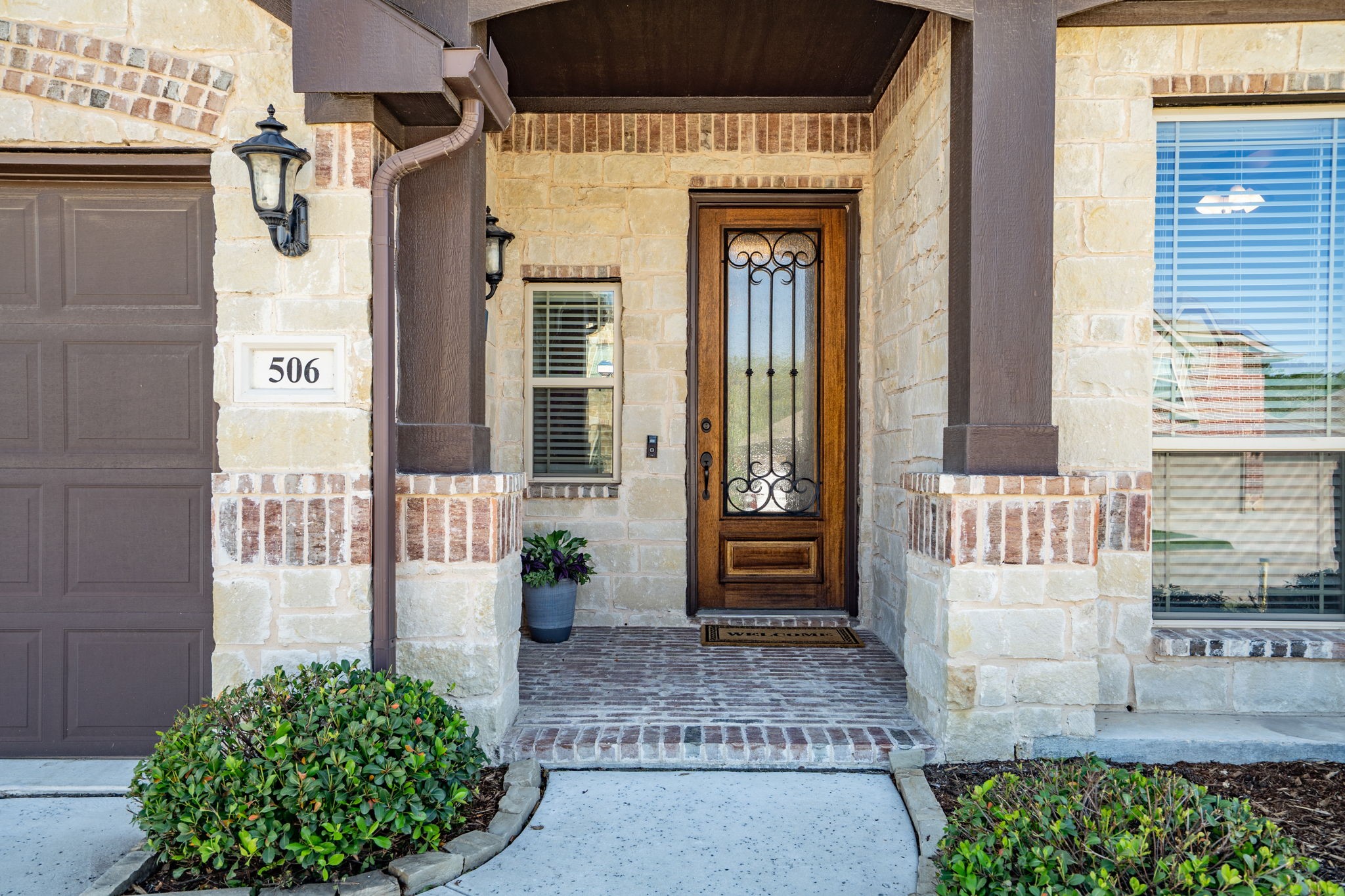 506 Oakcrest Drive