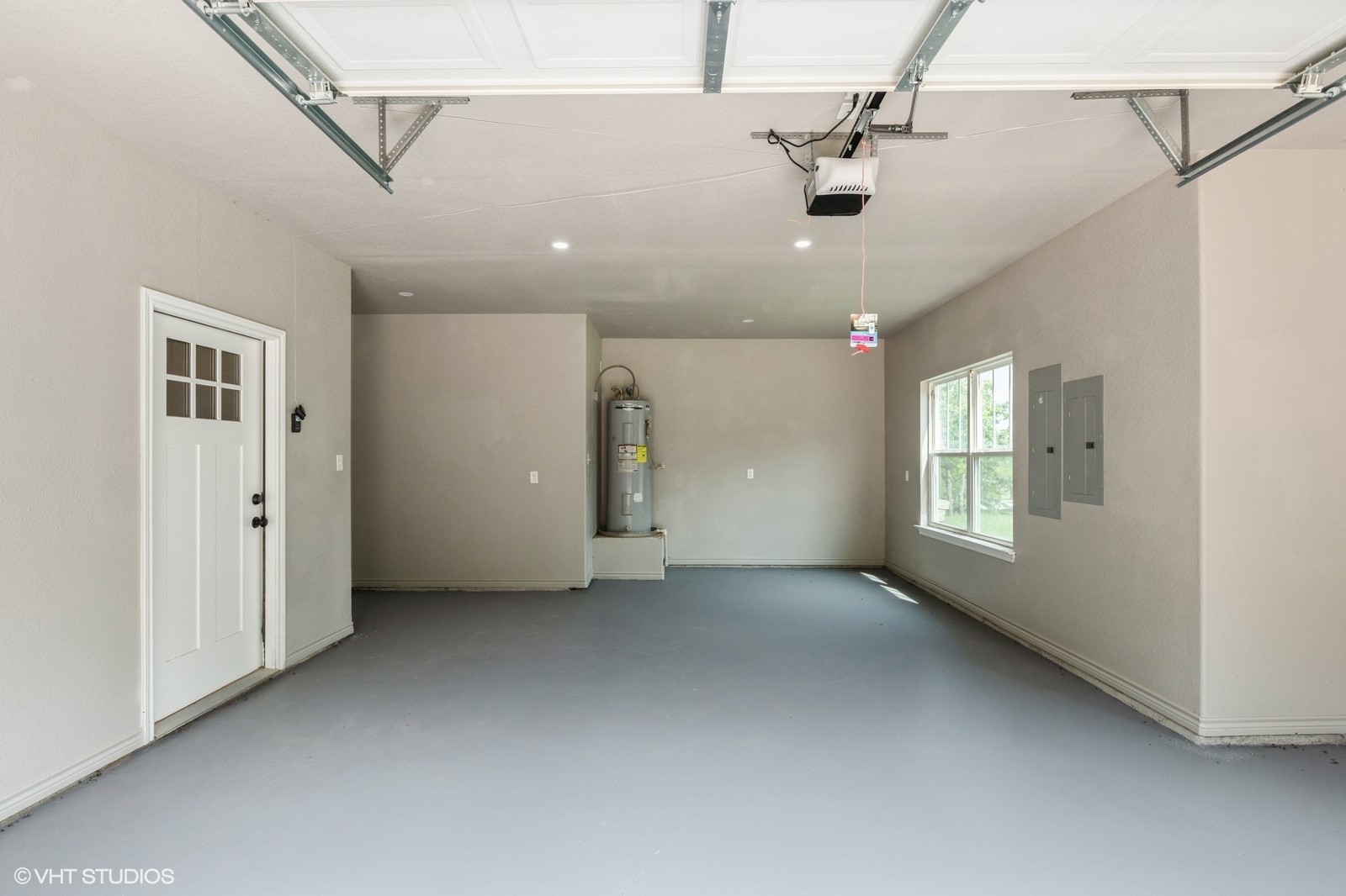 344 Whispering Oaks Trail