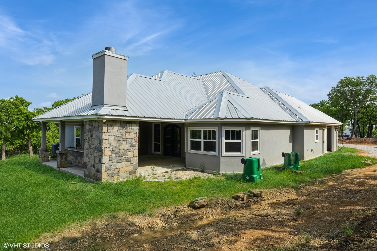 344 Whispering Oaks Trail