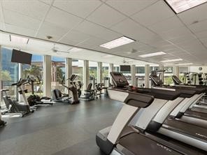 500 Throckmorton Street 2707