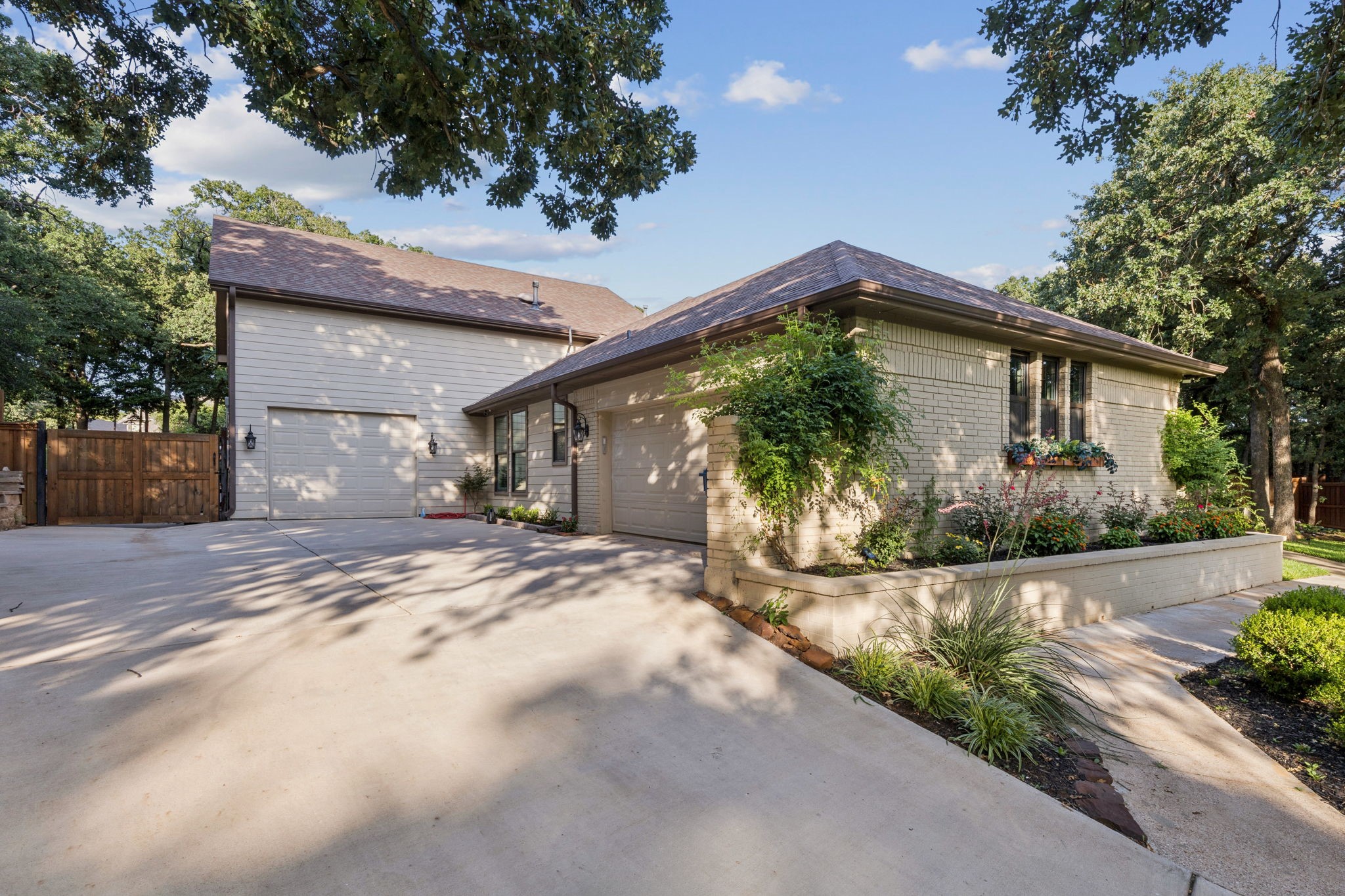 1610 Wiltshire Court