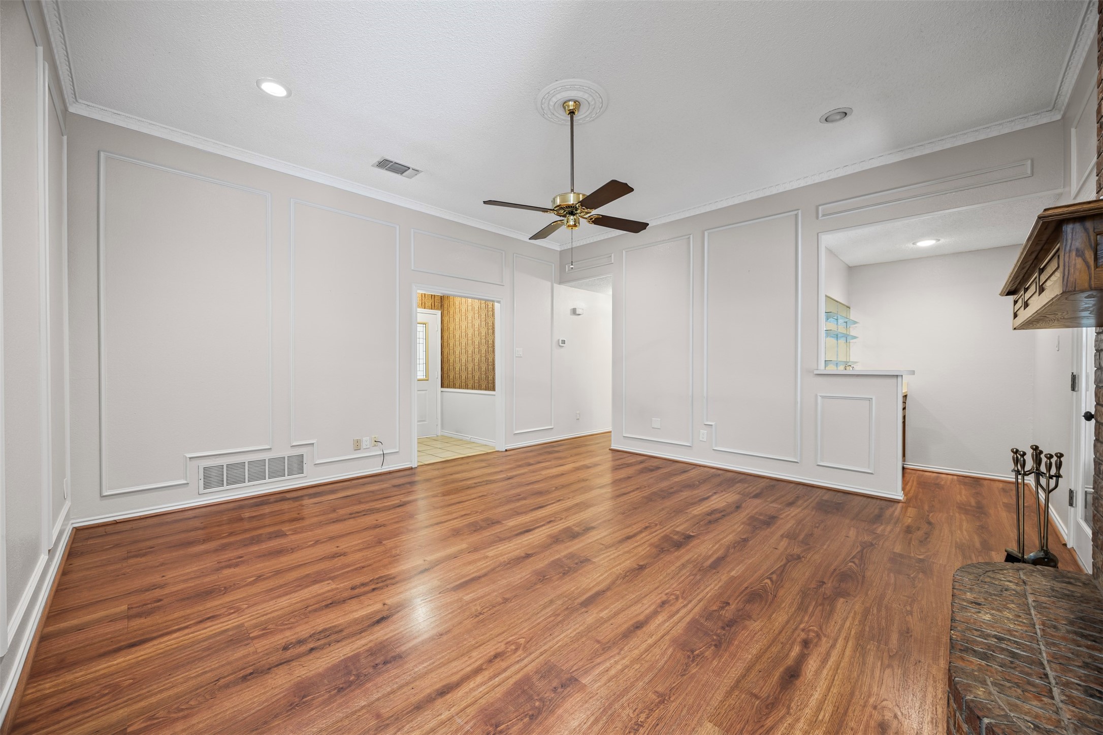 3902 Wentworth Drive