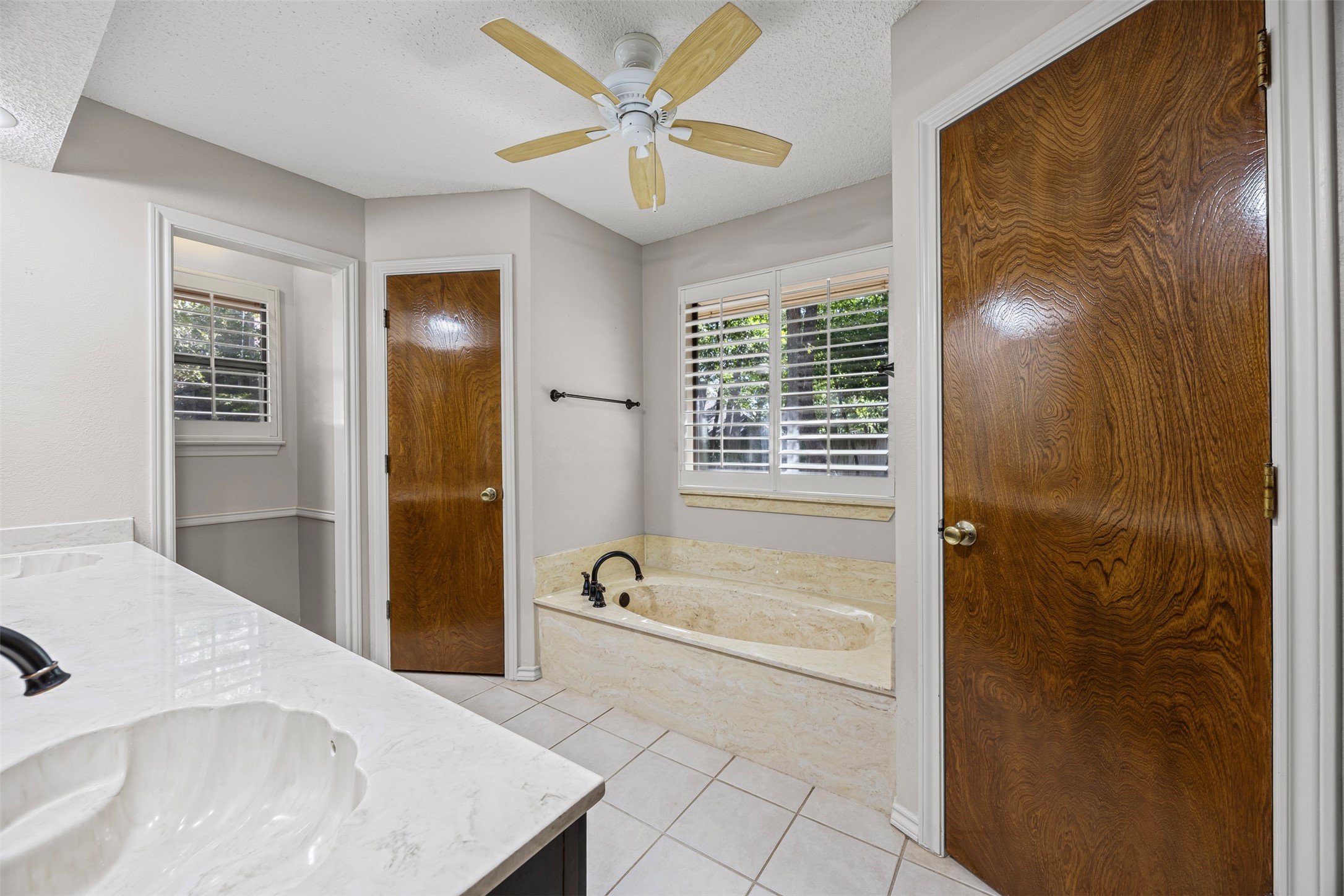 3902 Wentworth Drive