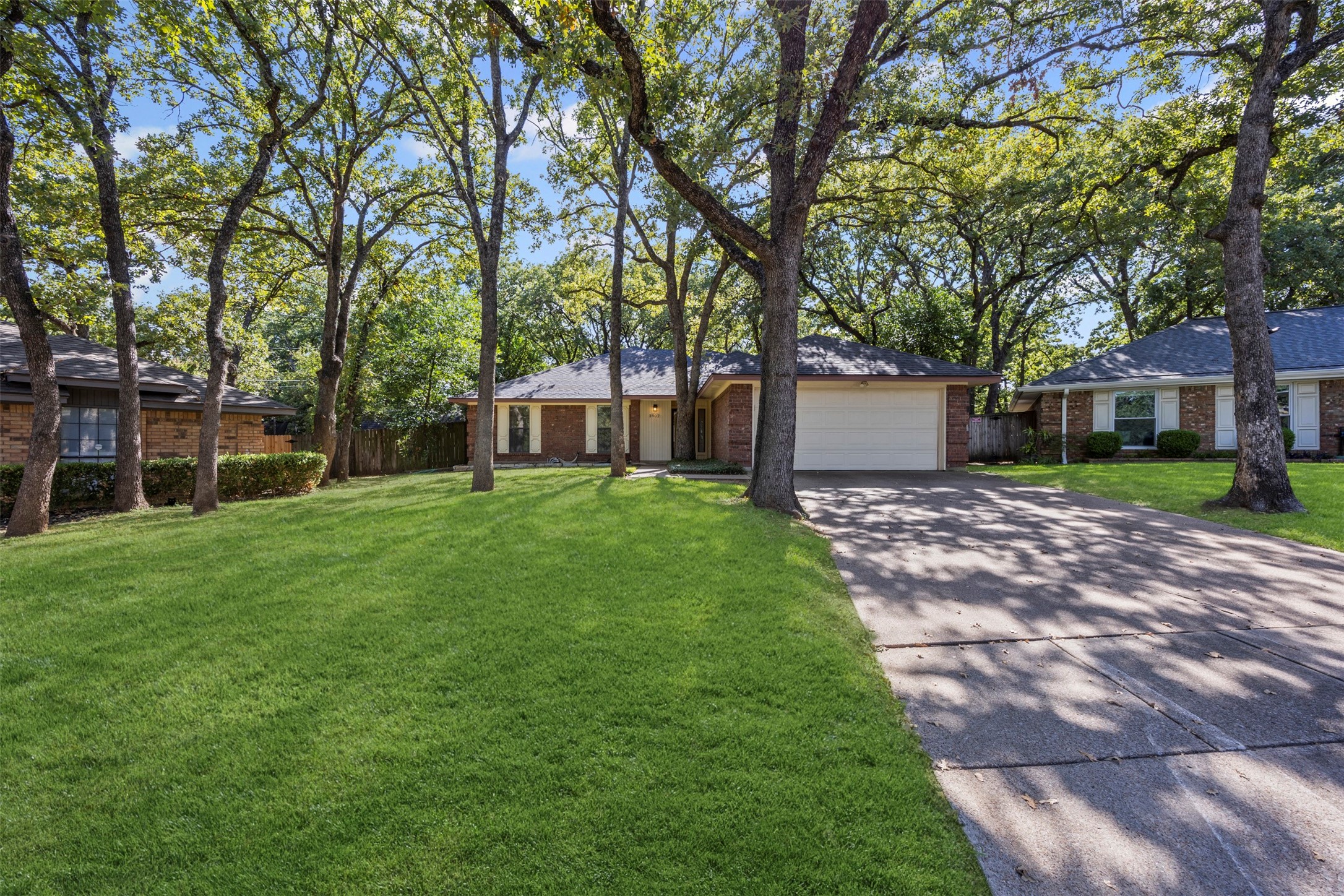 3902 Wentworth Drive