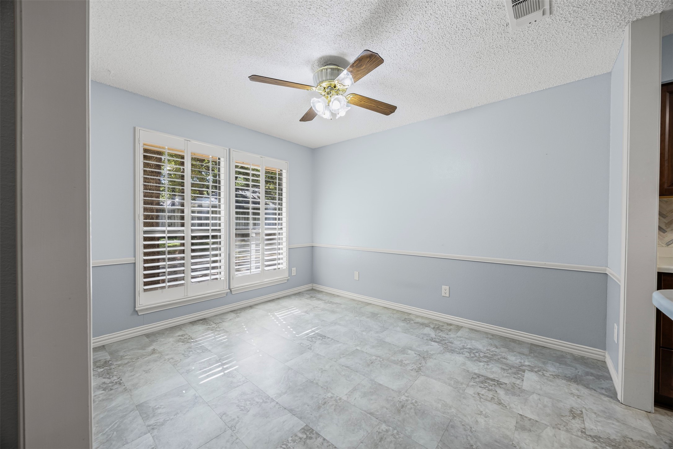 3902 Wentworth Drive