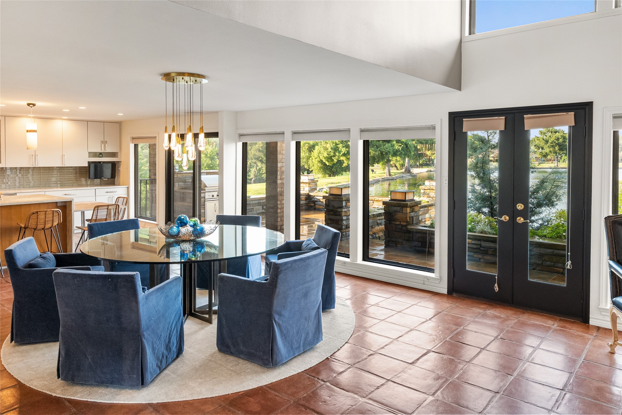 1 Country Lake Drive