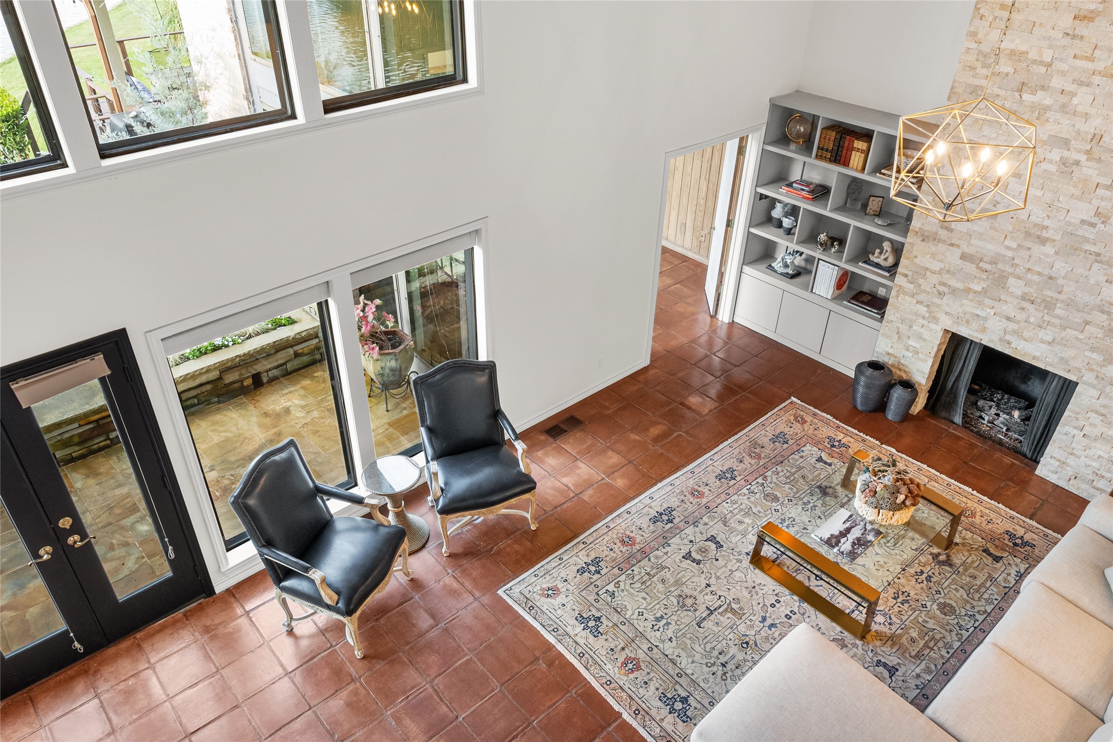 1 Country Lake Drive