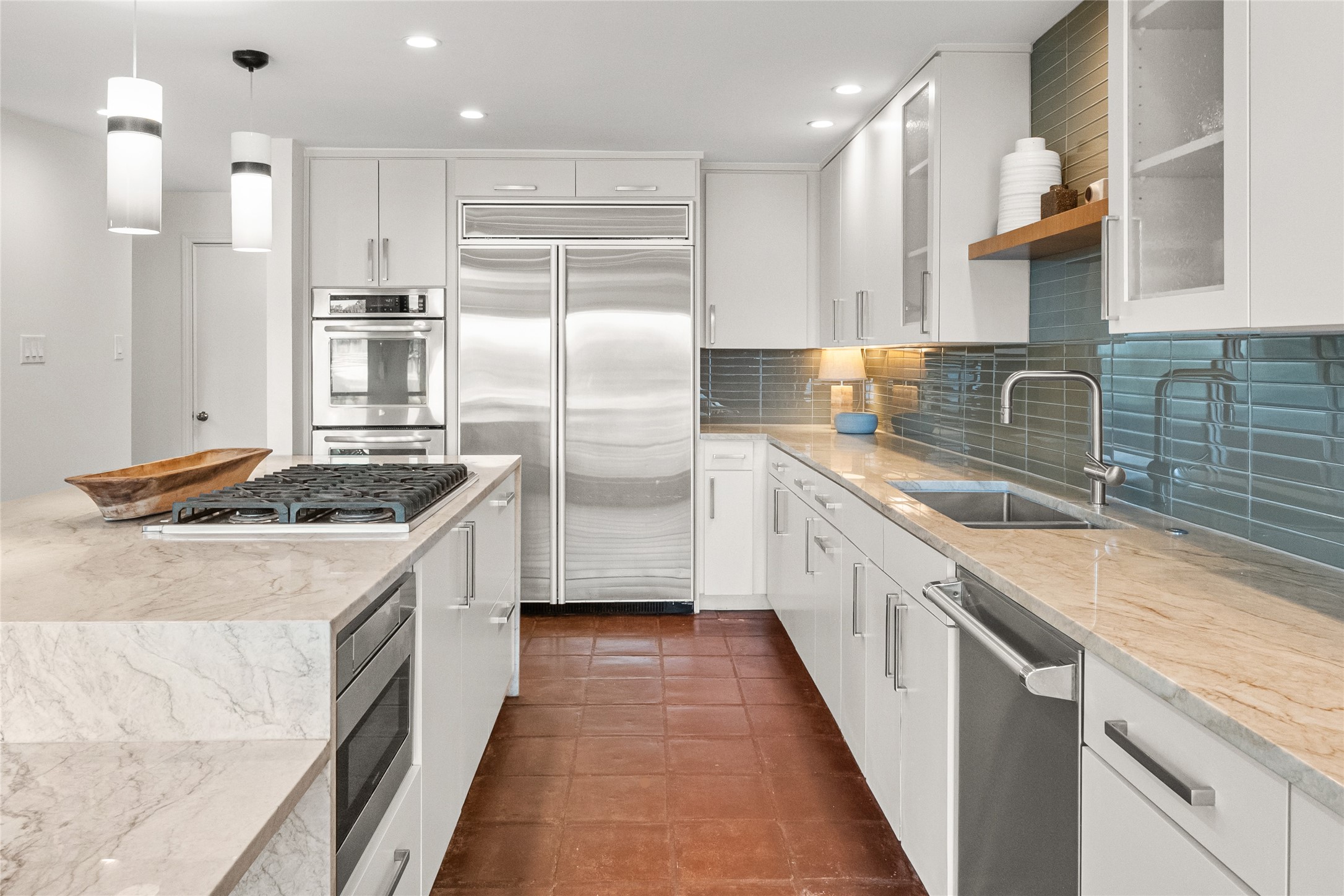 1 Country Lake Drive