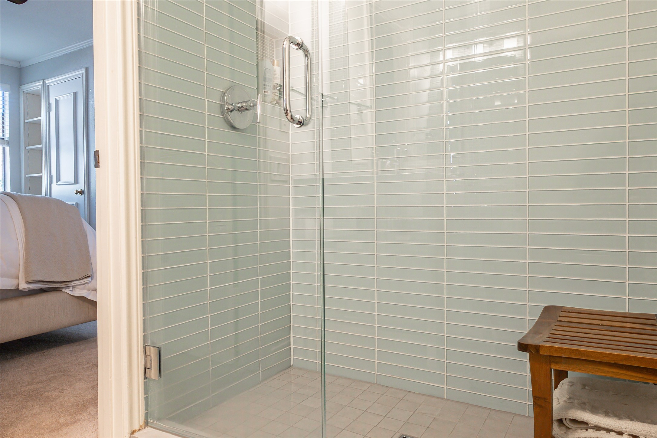 1 Country Lake Drive