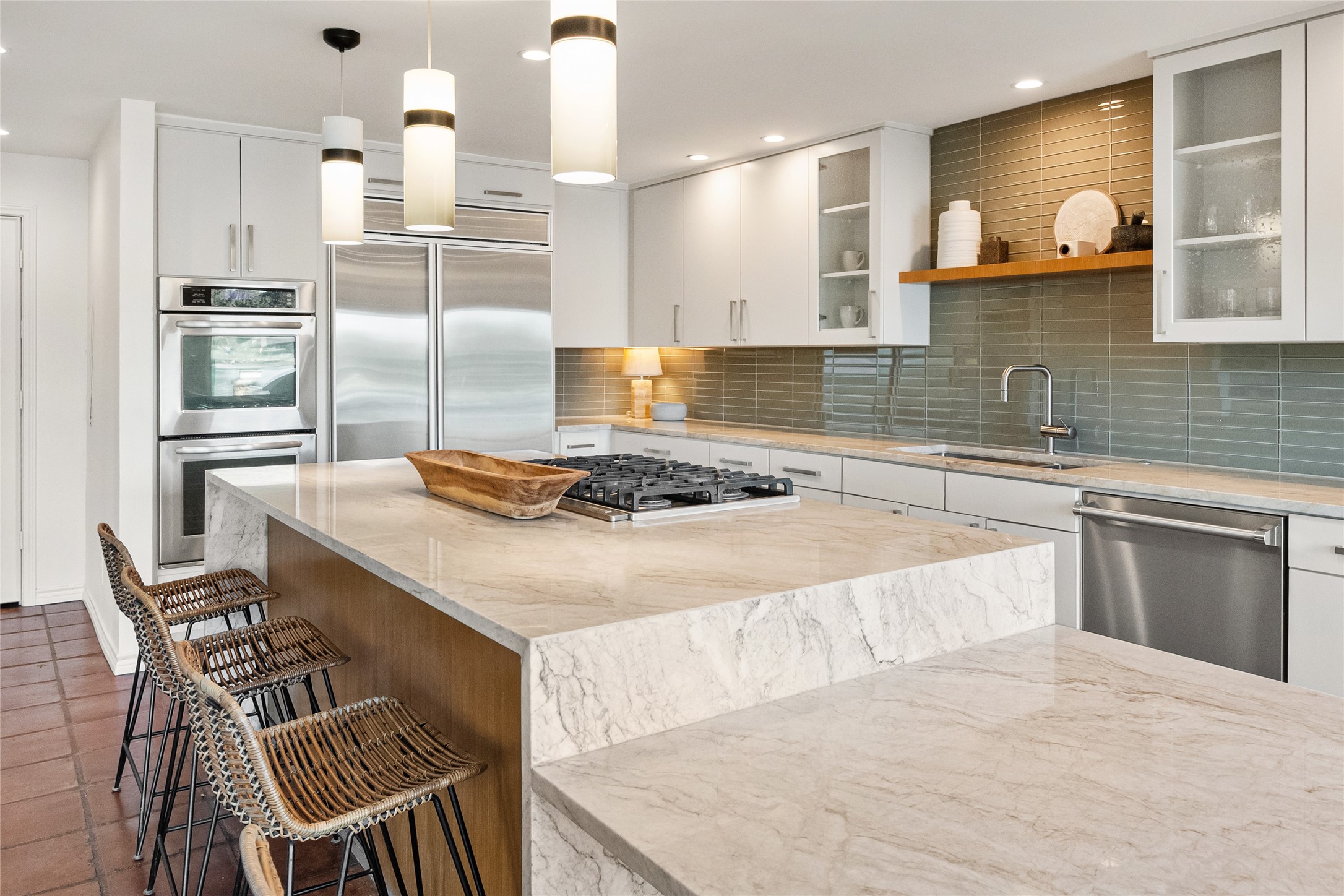 1 Country Lake Drive