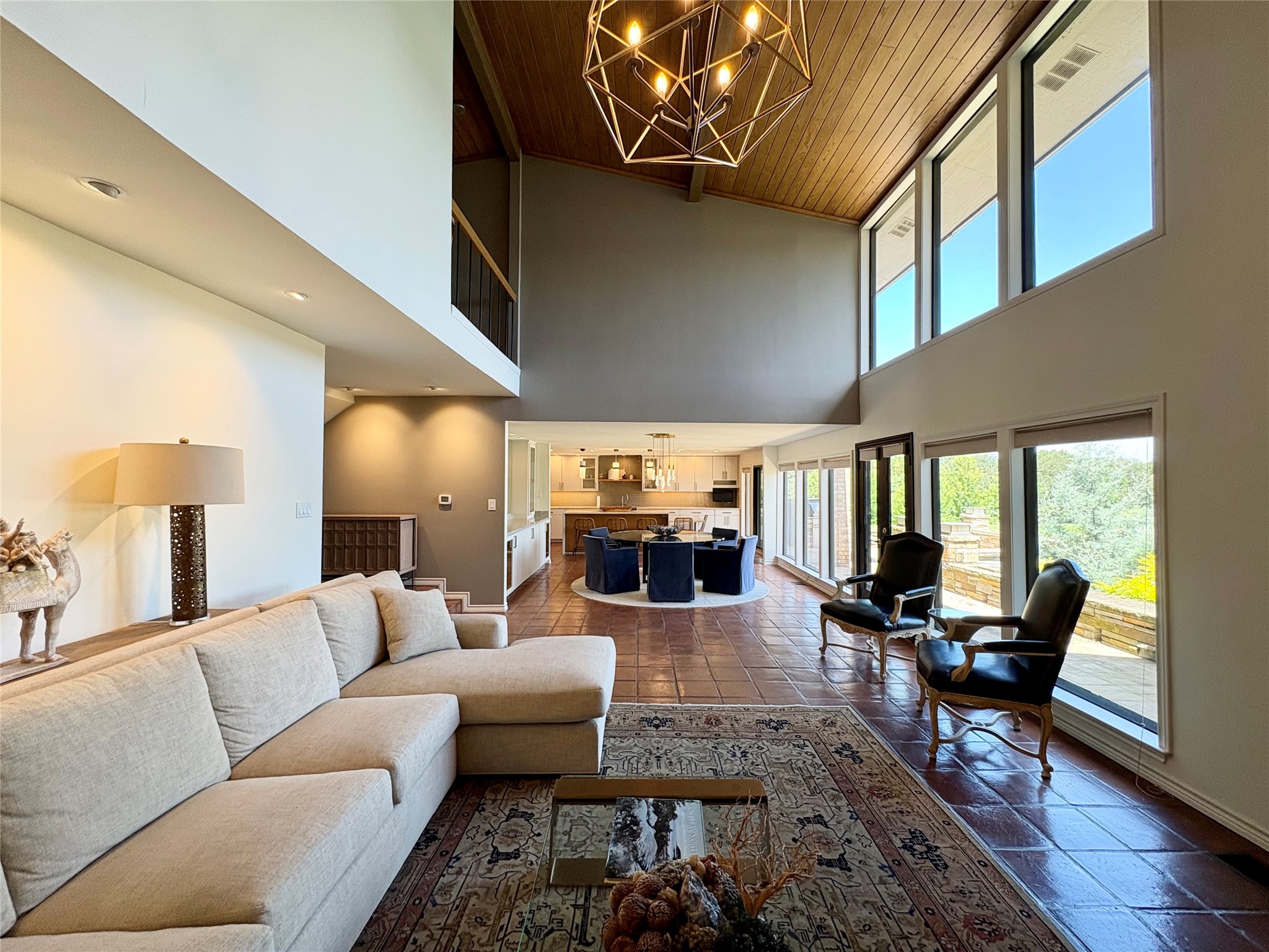 1 Country Lake Drive