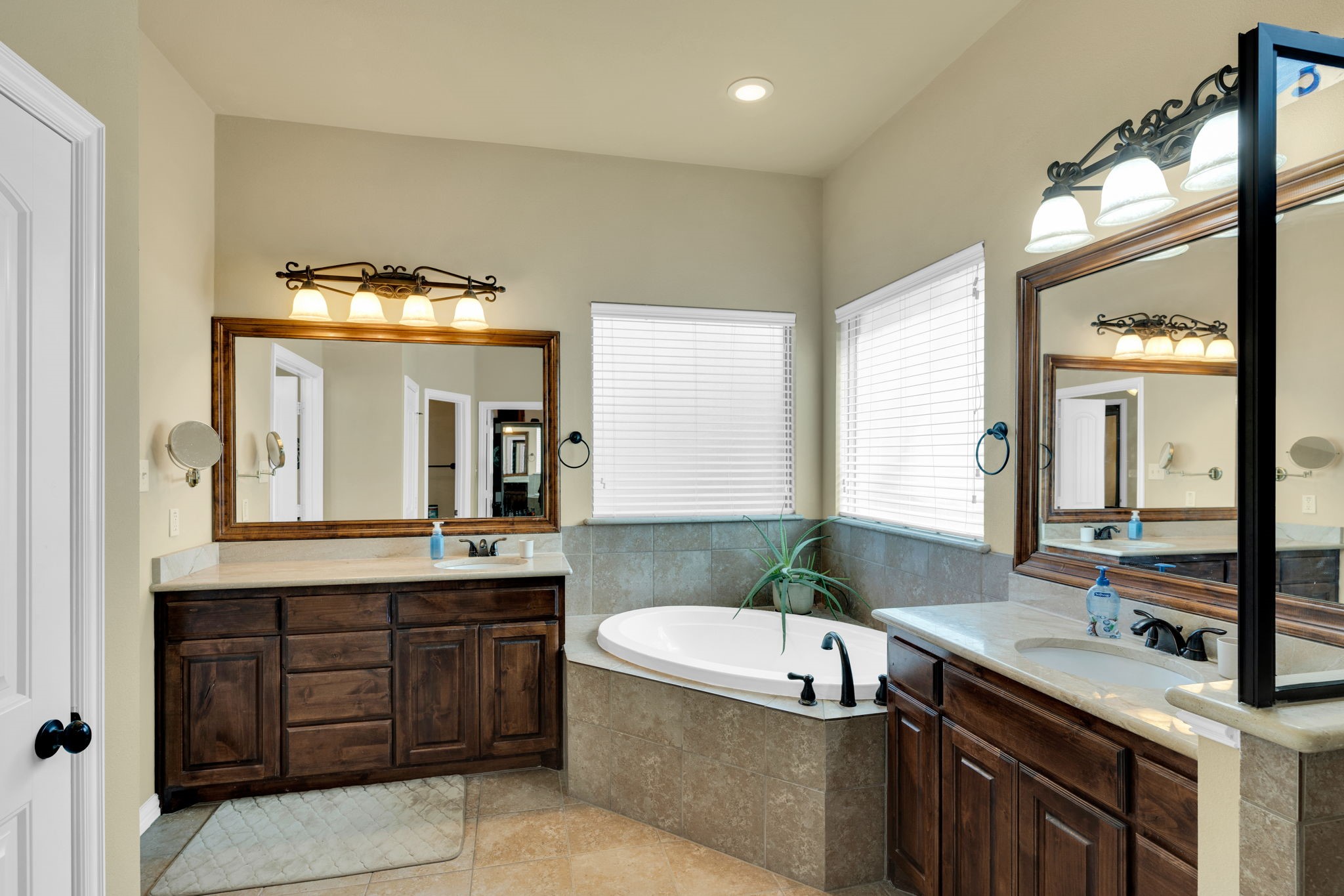 1850 Cotton Creek Trail