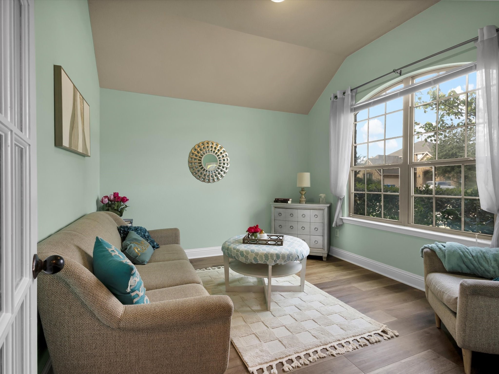 716 Saddlebrook Drive