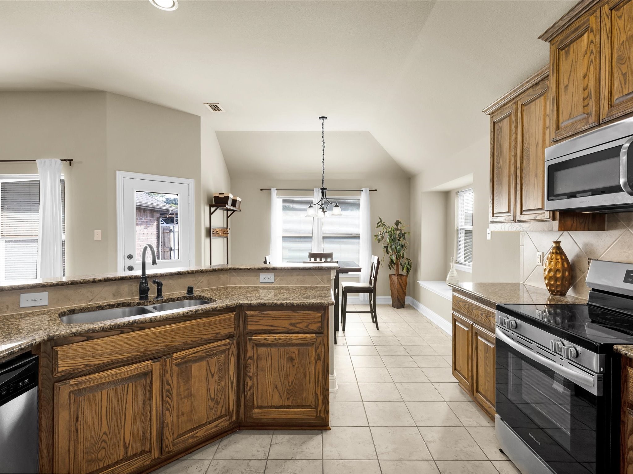 716 Saddlebrook Drive