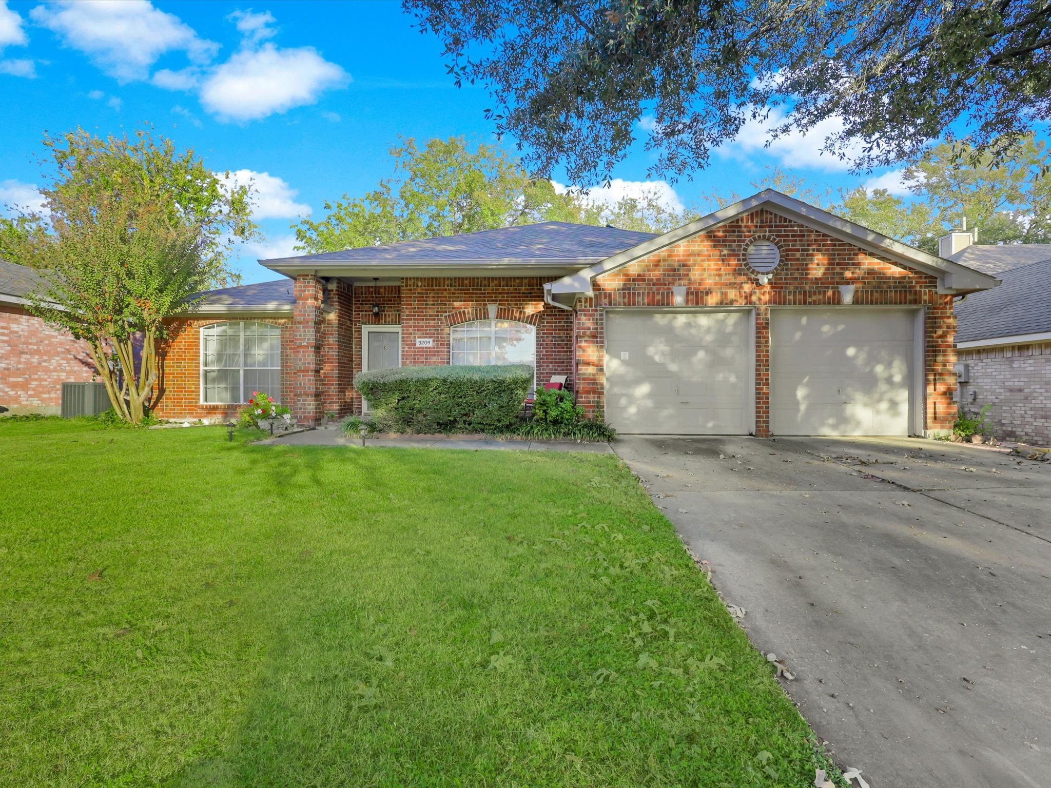 3209 Kingsbury Drive