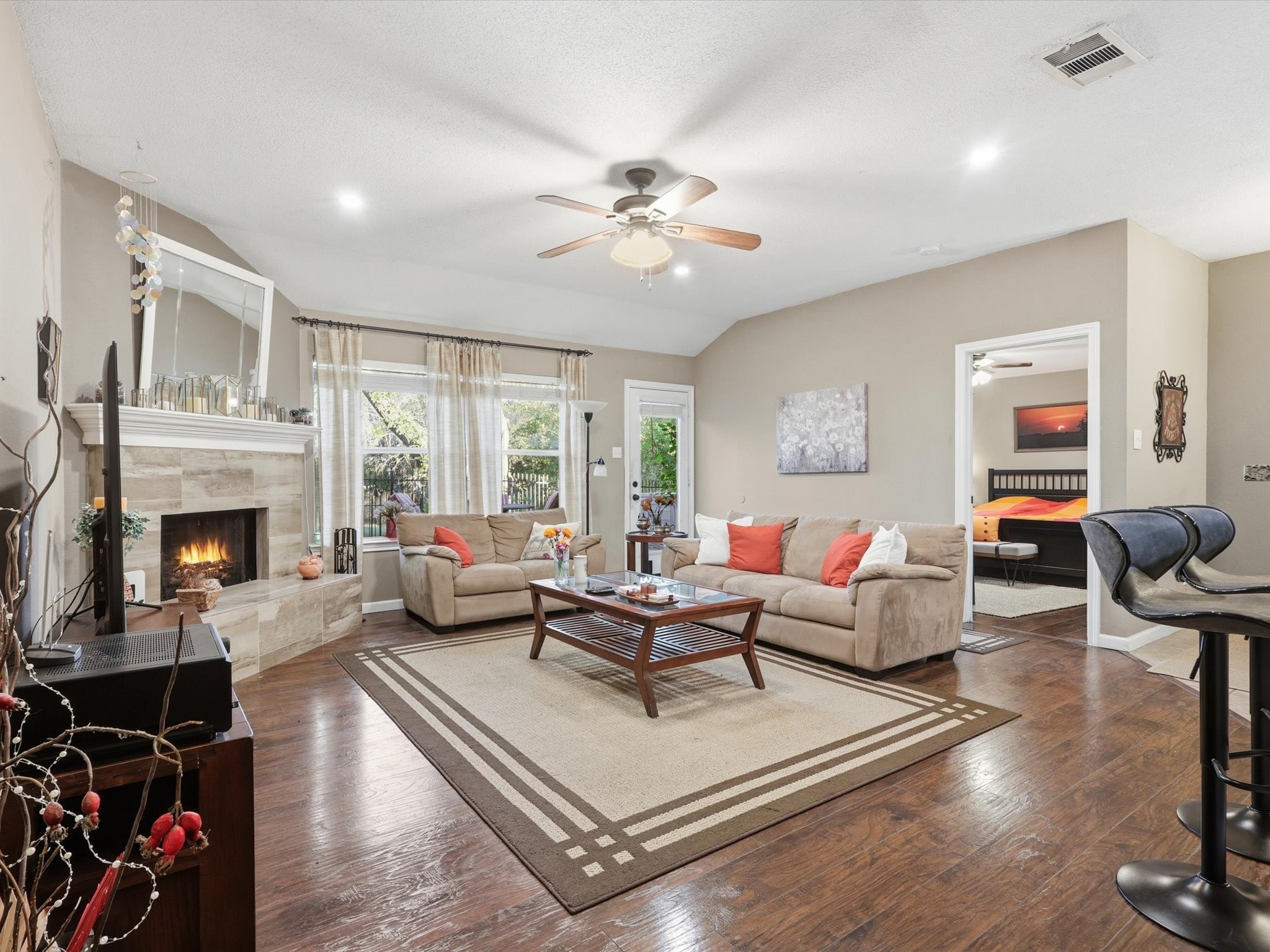 3209 Kingsbury Drive