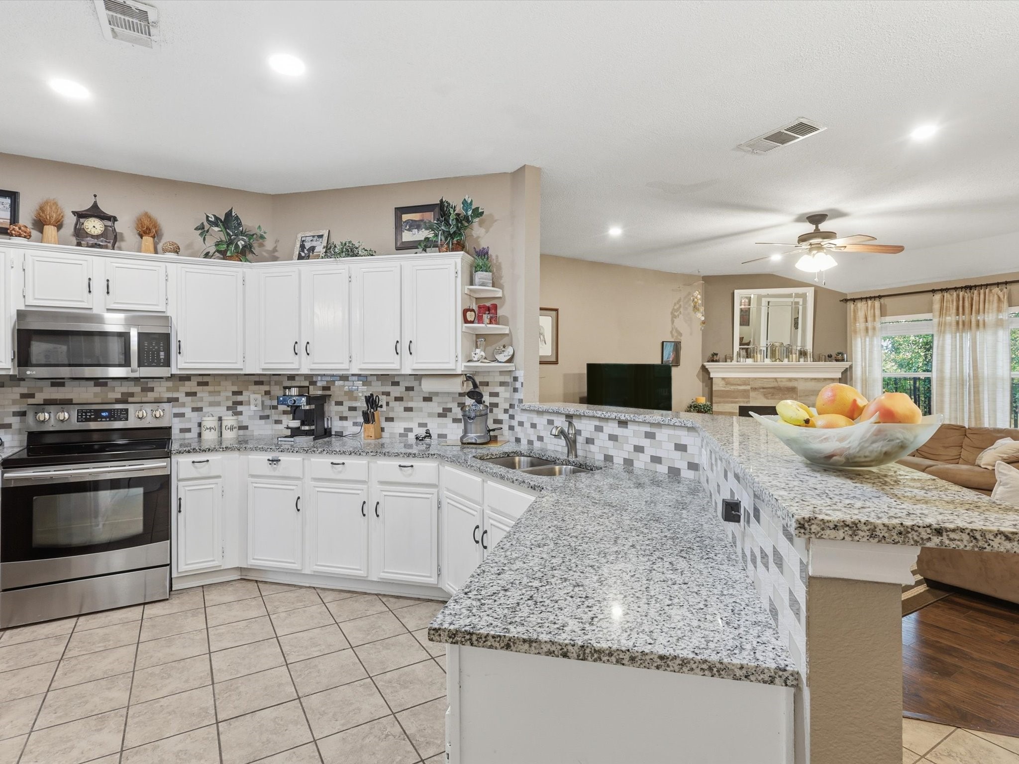 3209 Kingsbury Drive