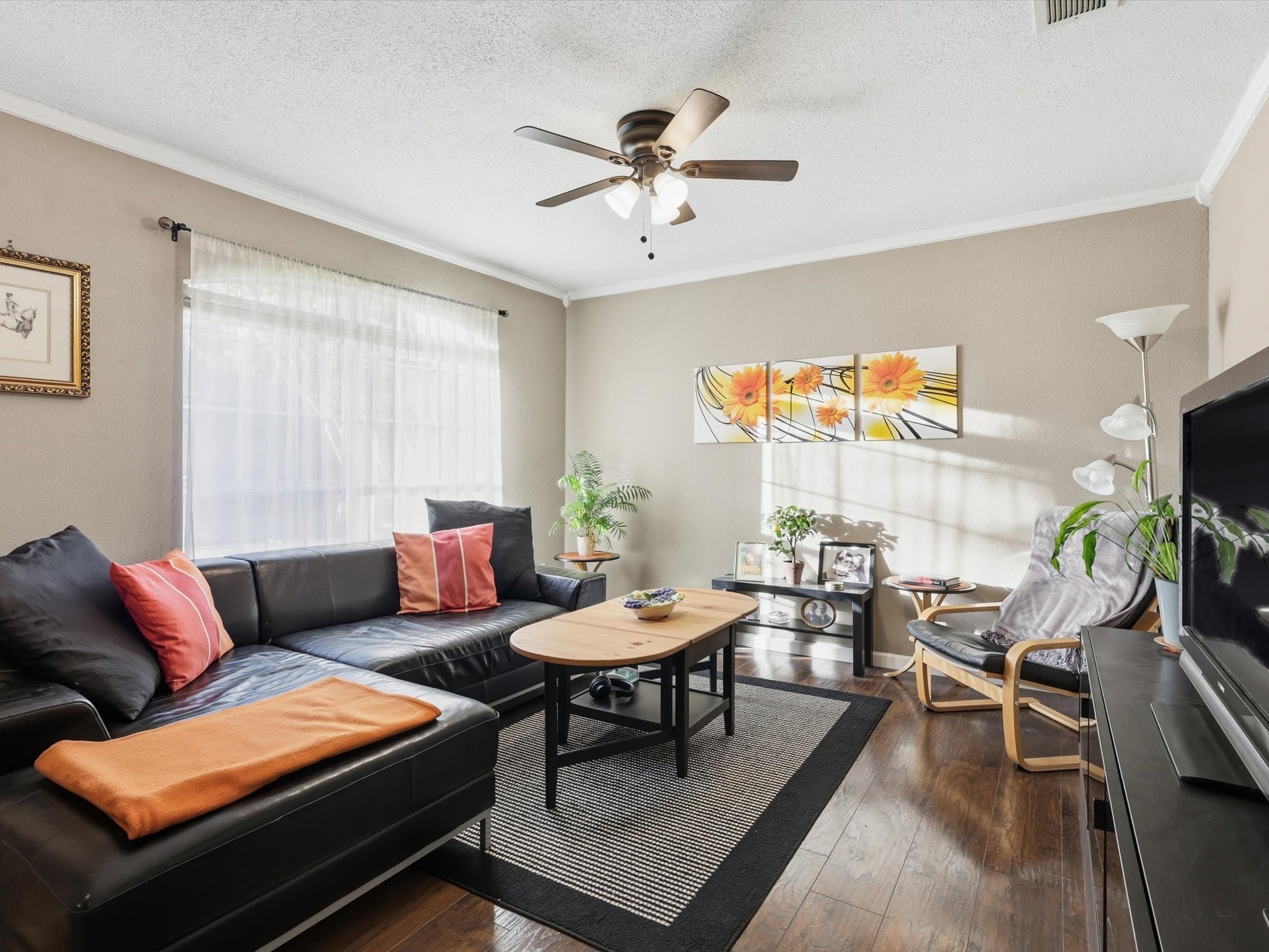 3209 Kingsbury Drive