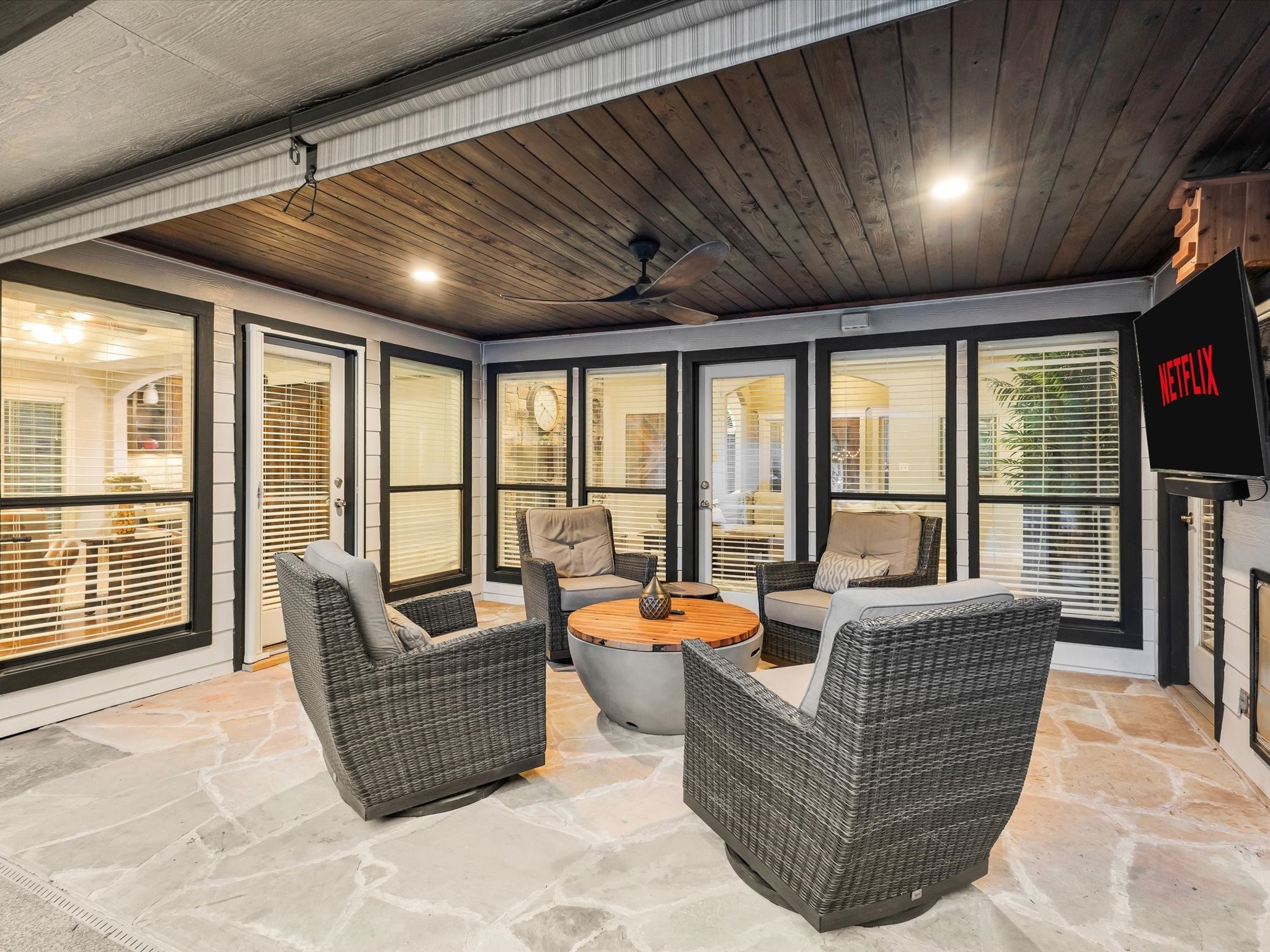 1612 Wiltshire Court