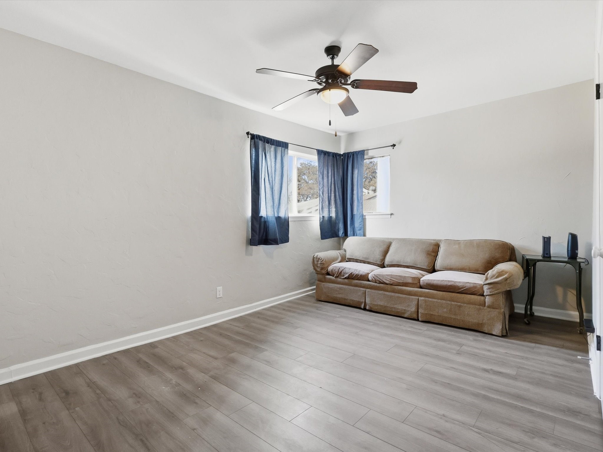 2713 Meadowstone Court