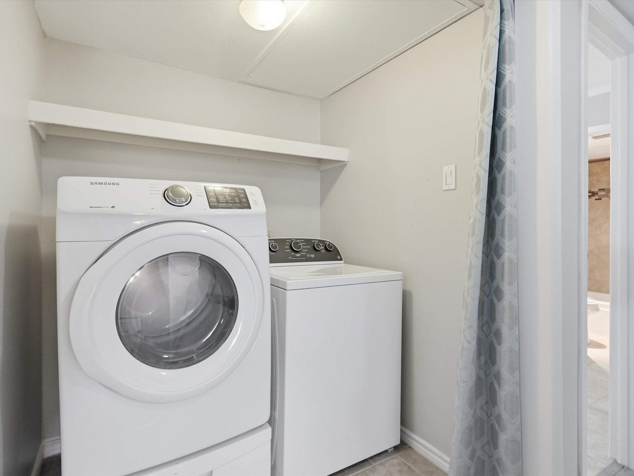 2713 Meadowstone Court