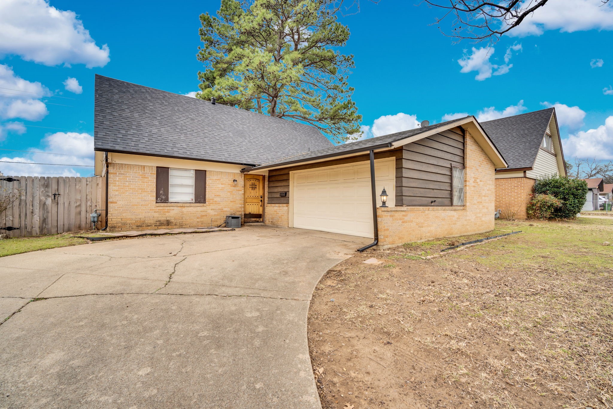 1208 Woodbrook Street