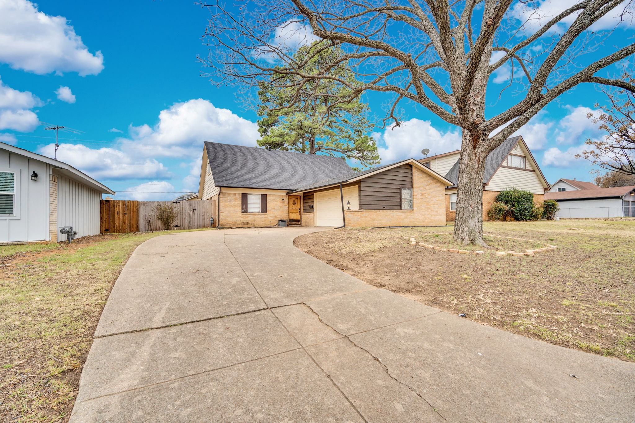 1208 Woodbrook Street