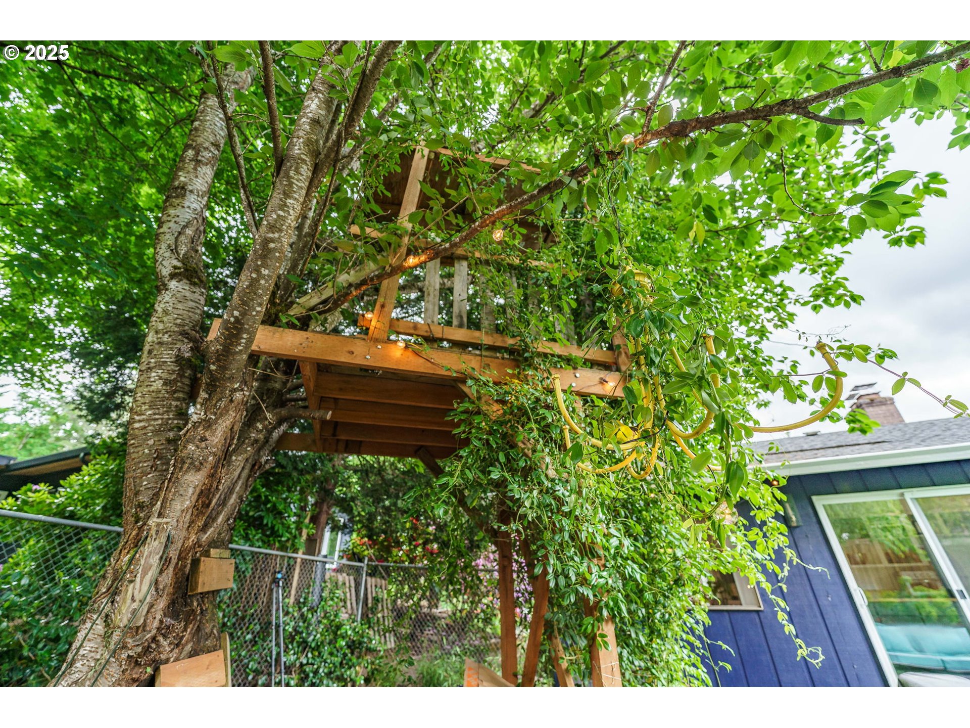 1917 SW MARIGOLD ST