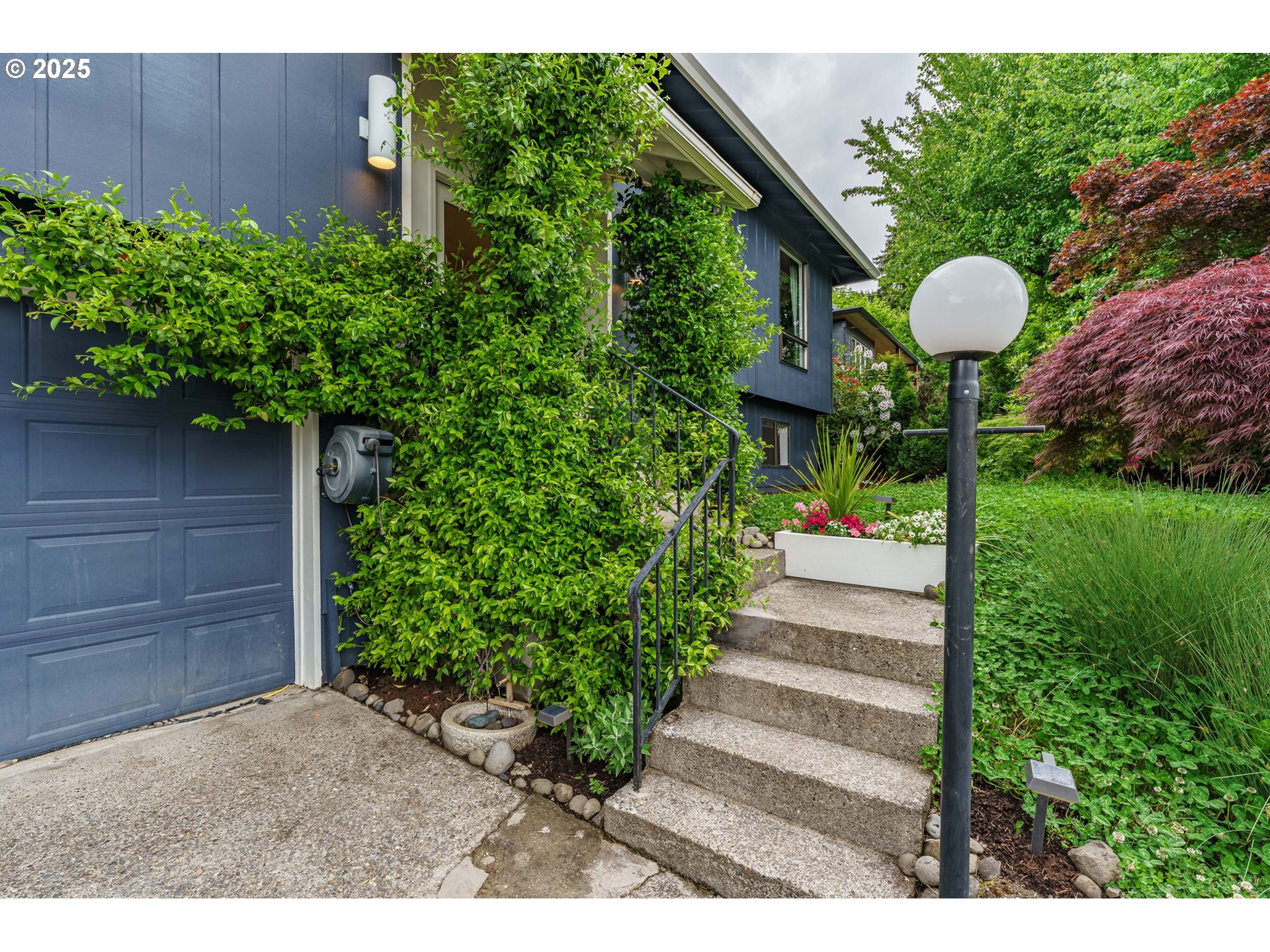 1917 SW MARIGOLD ST