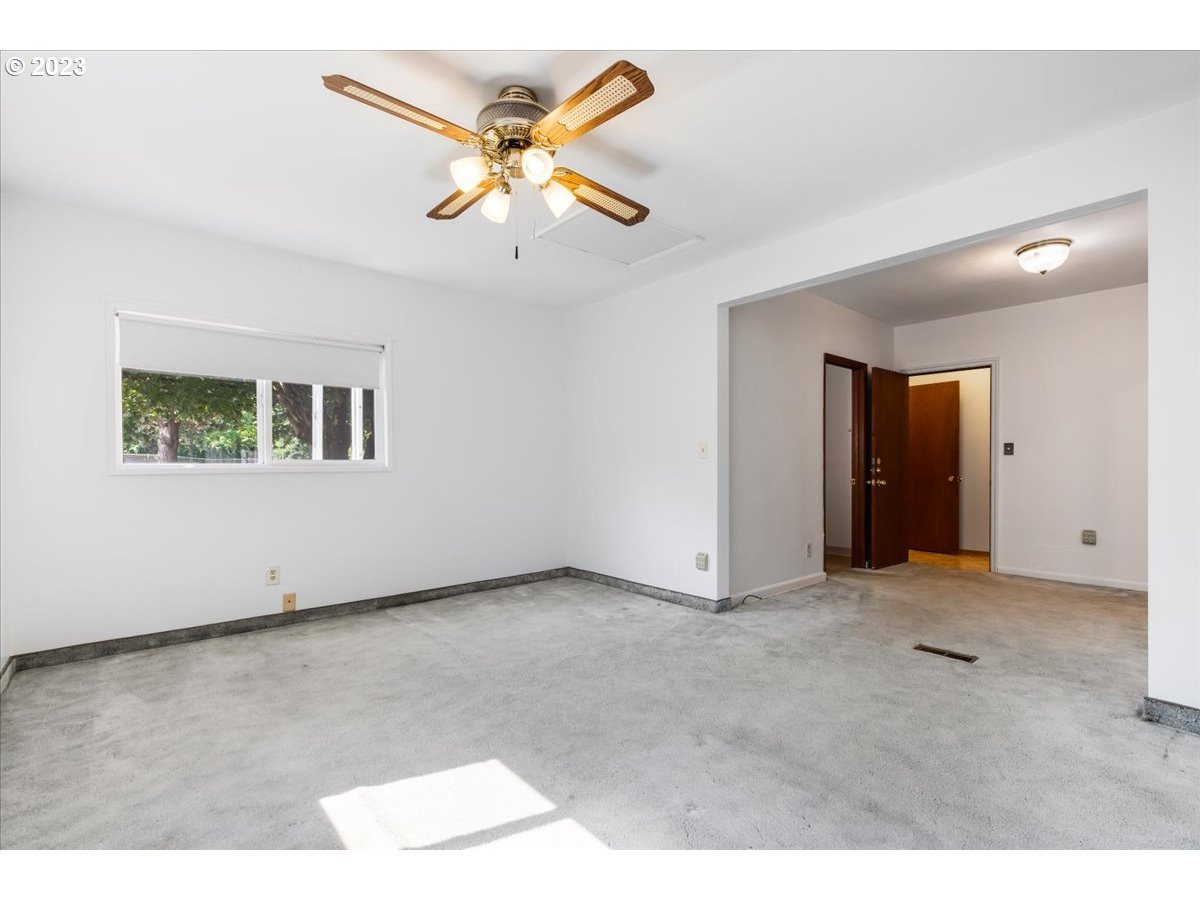 3236 SE 25TH AVE