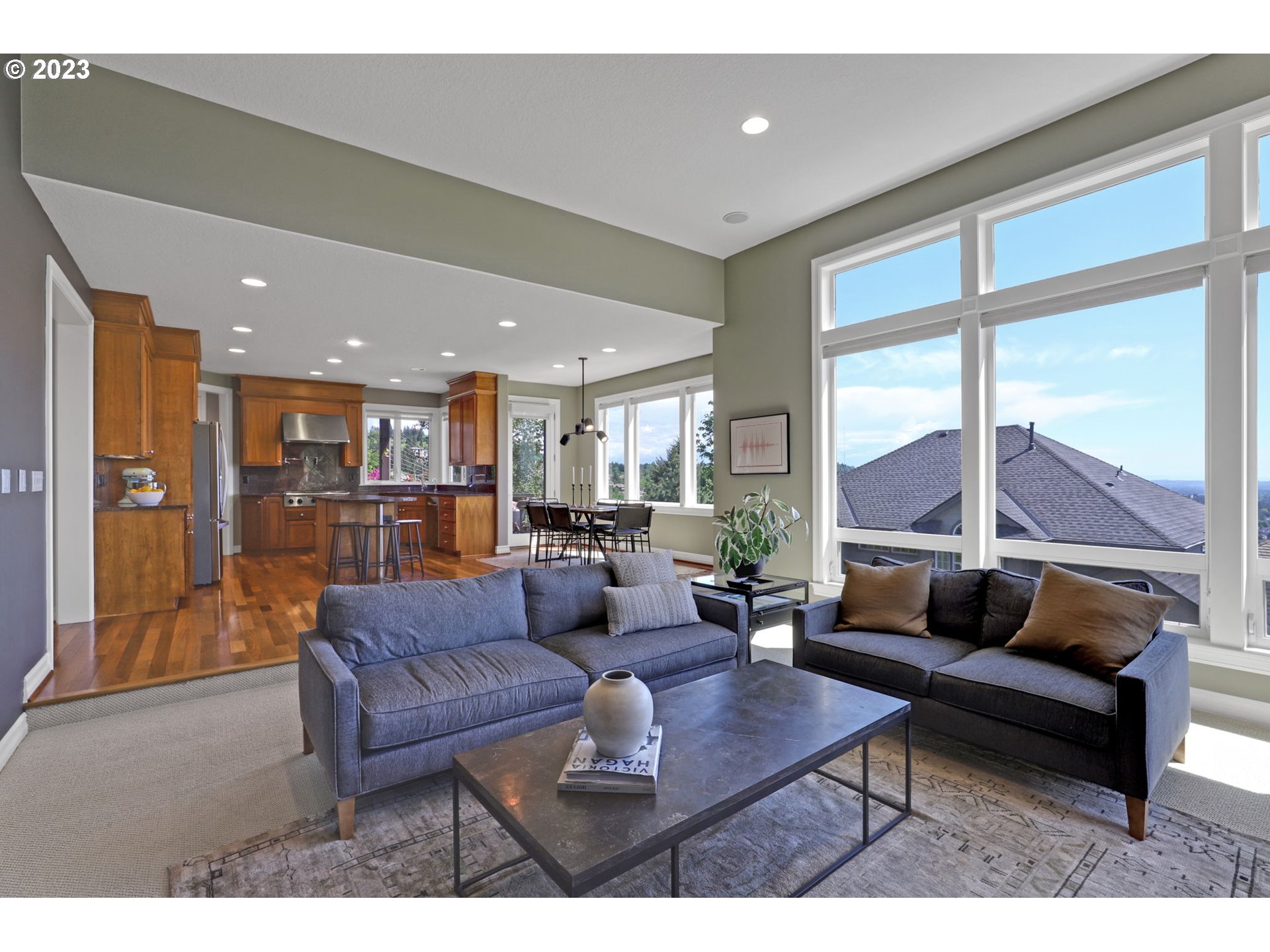 9956 NW SKYLINE HEIGHTS DR