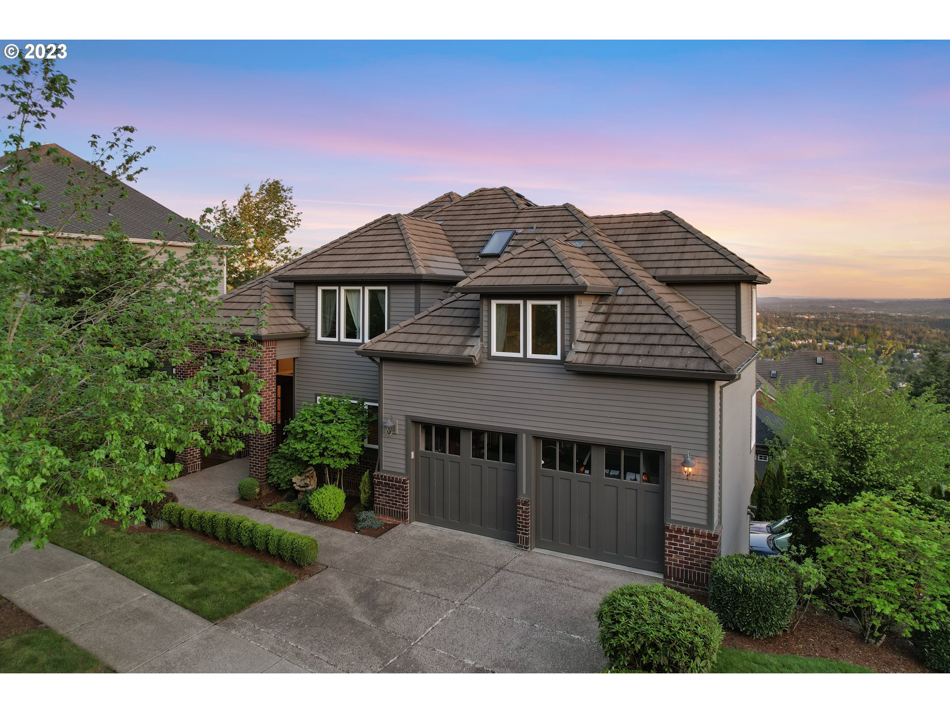 9956 NW SKYLINE HEIGHTS DR
