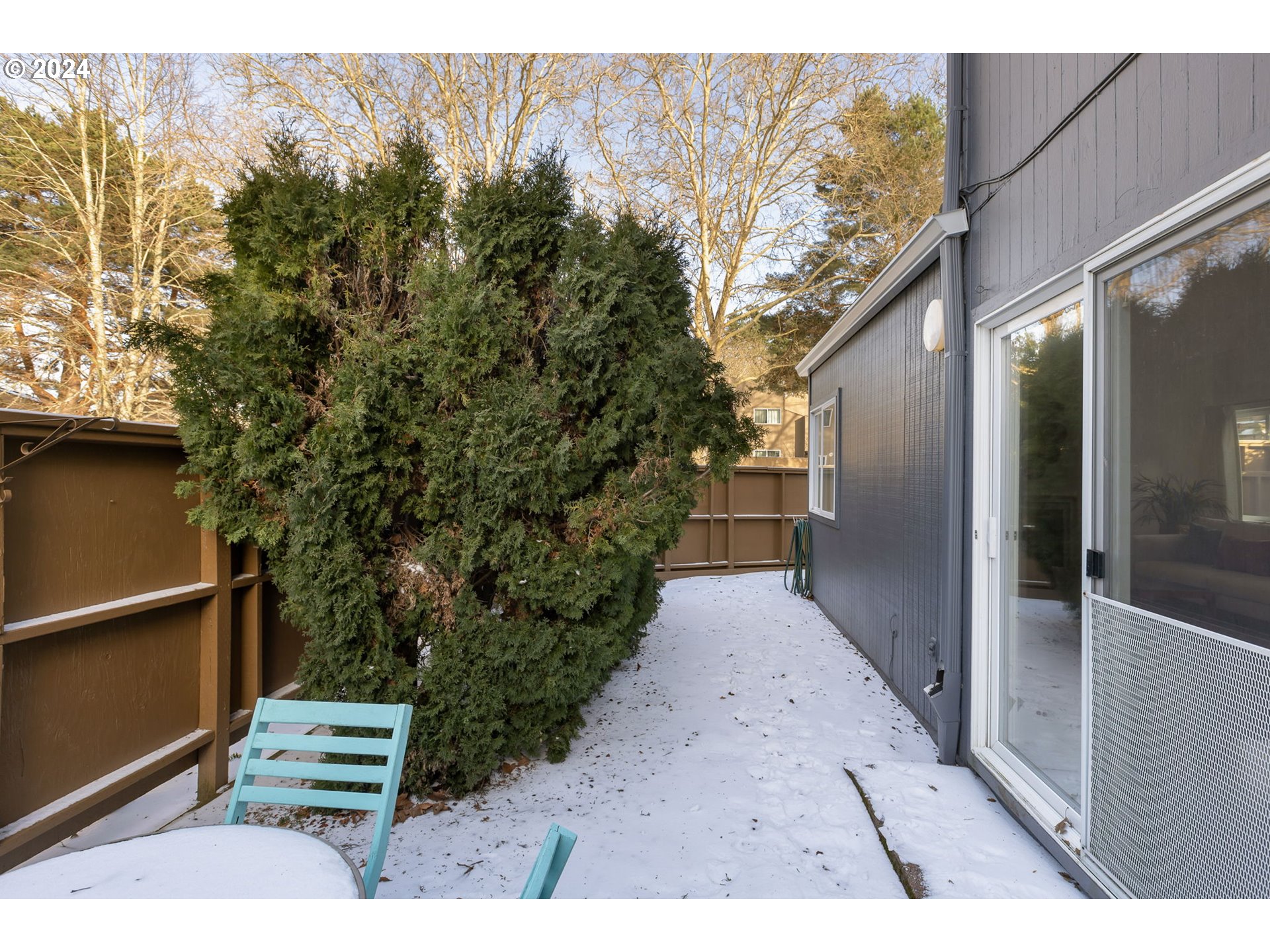 17633 NW ROLLING HILL LN