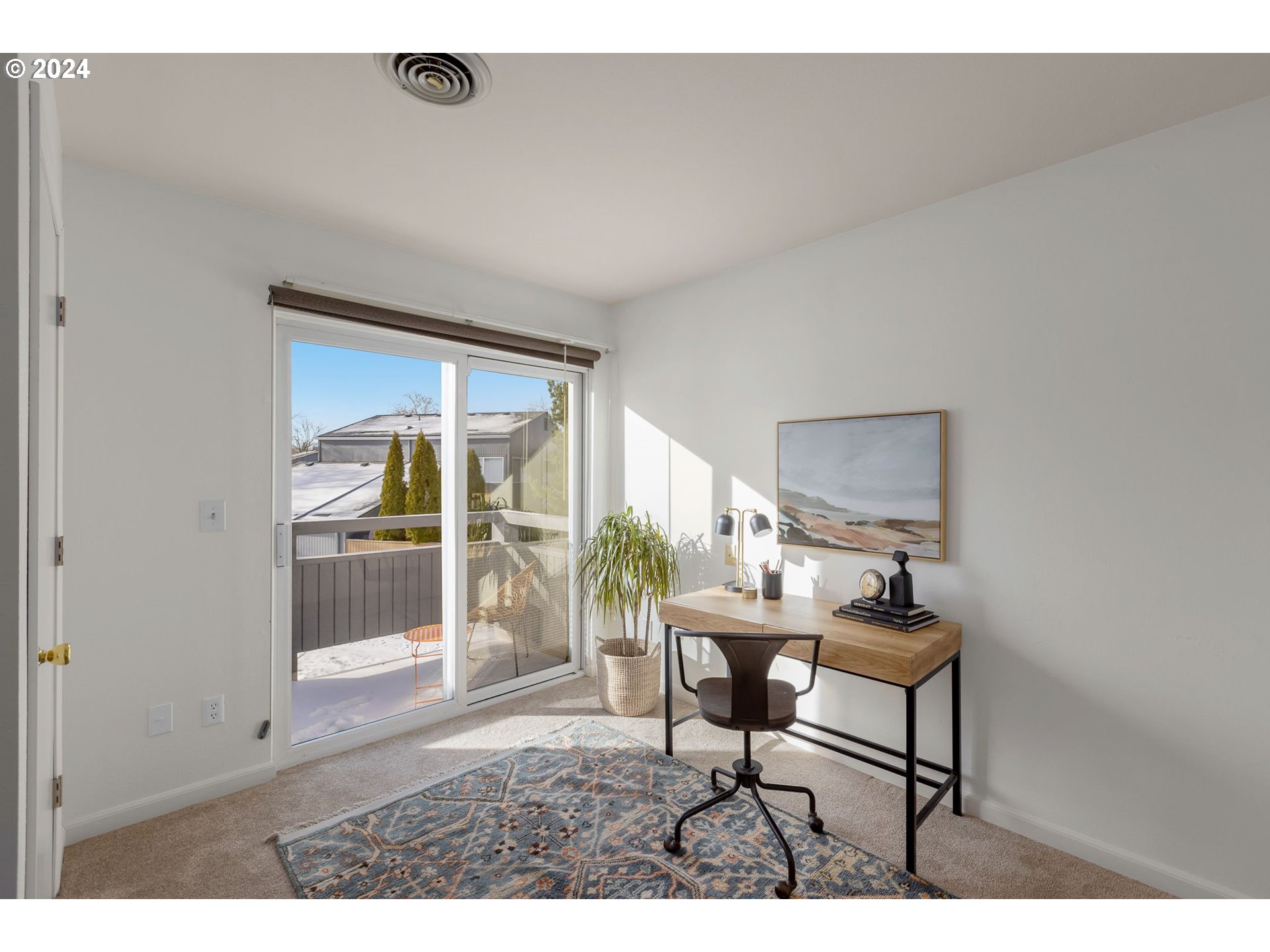 17633 NW ROLLING HILL LN