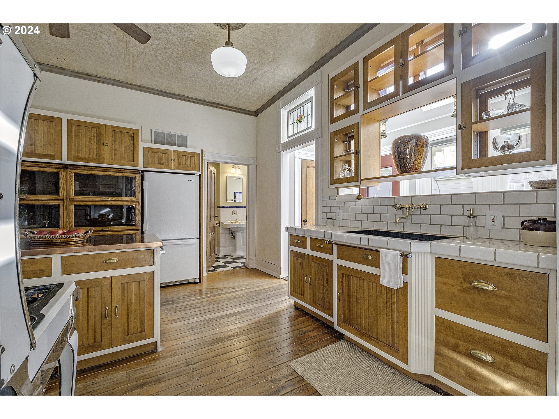135 SE 6TH AVE