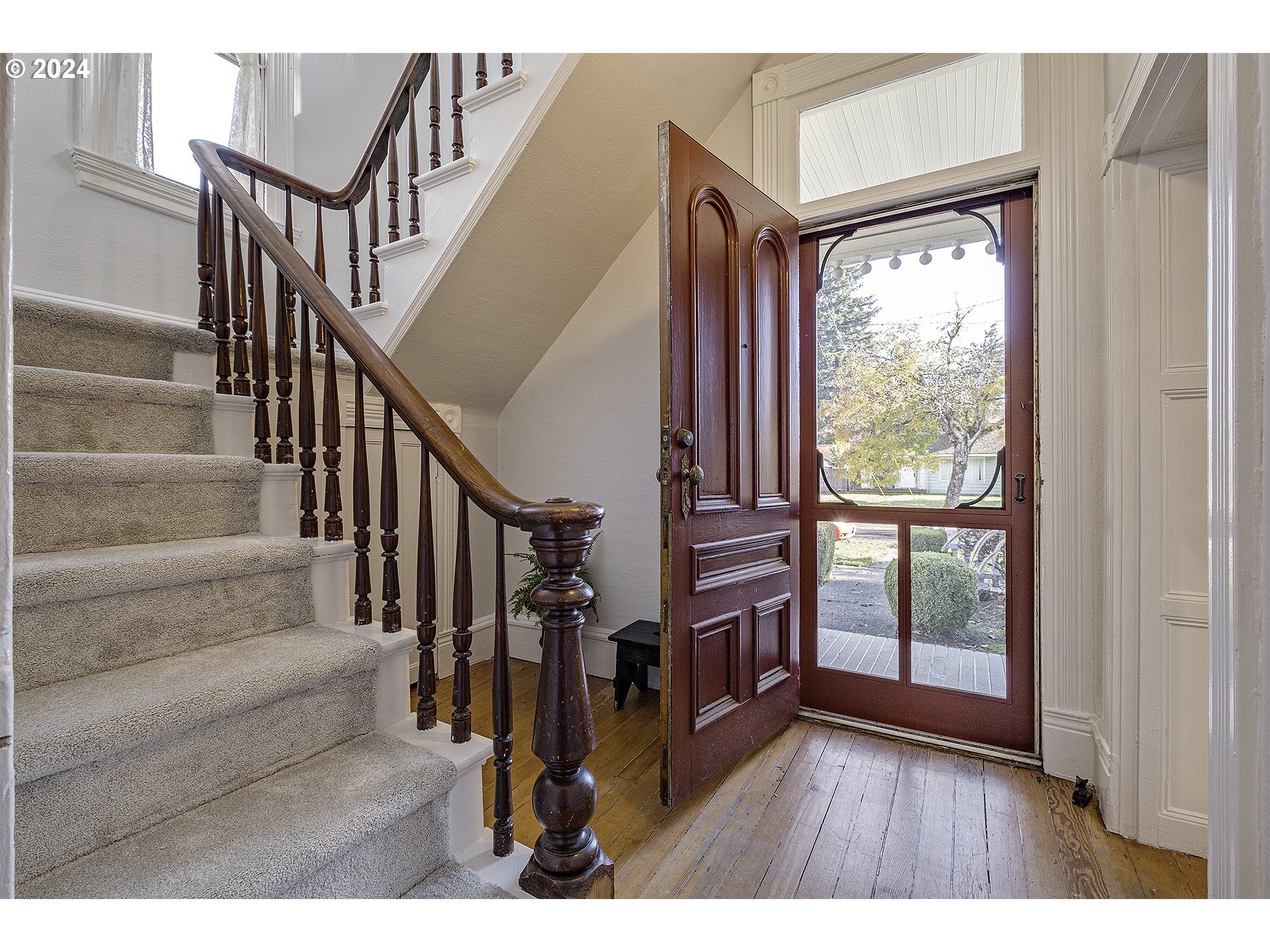 135 SE 6TH AVE
