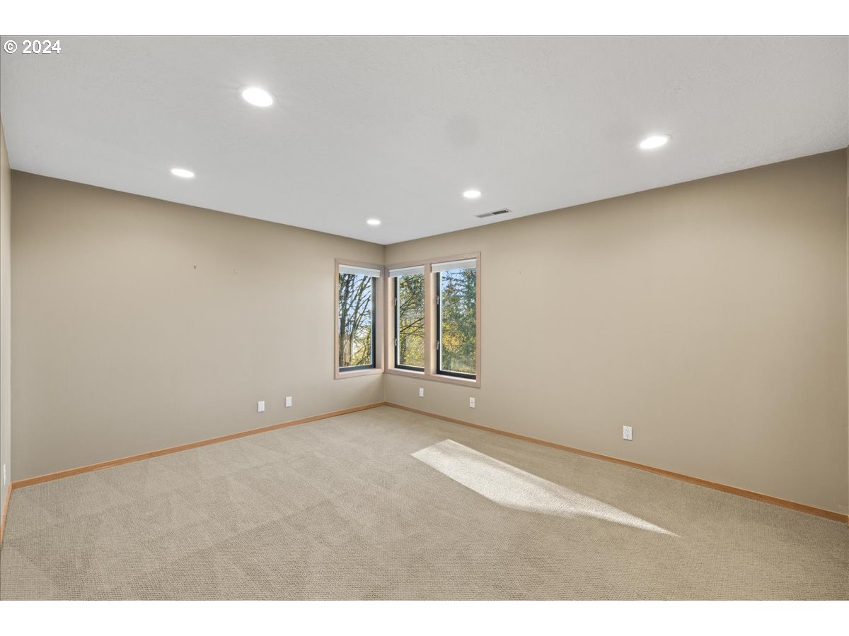 4334 SW HEWETT BLVD