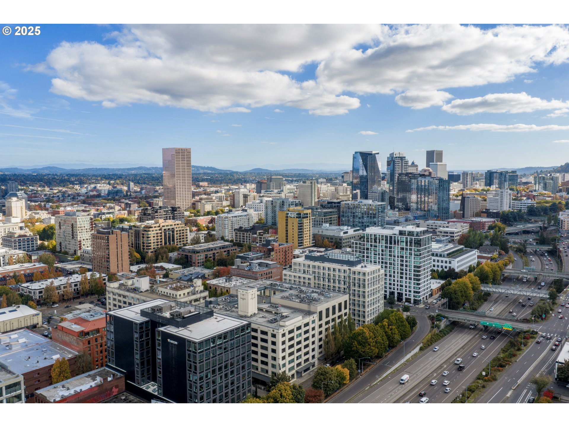 1400 NW IRVING ST 322, Portland Unit: 322