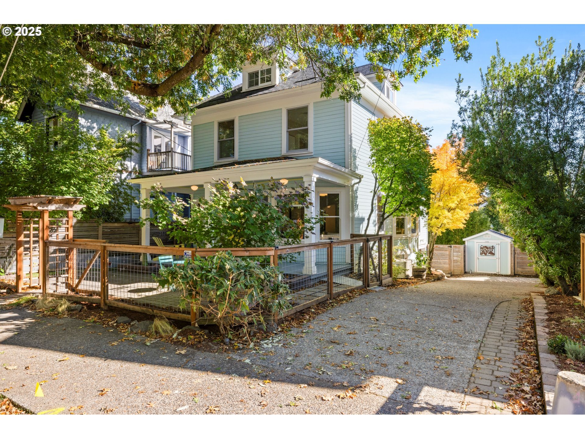 3312 S CORBETT AVE, Portland