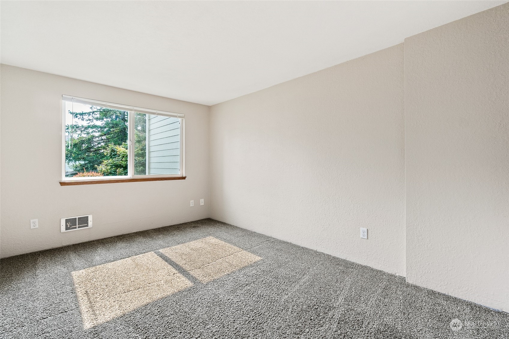 9494 Redmond-Woodinville Road NE Unit: B105